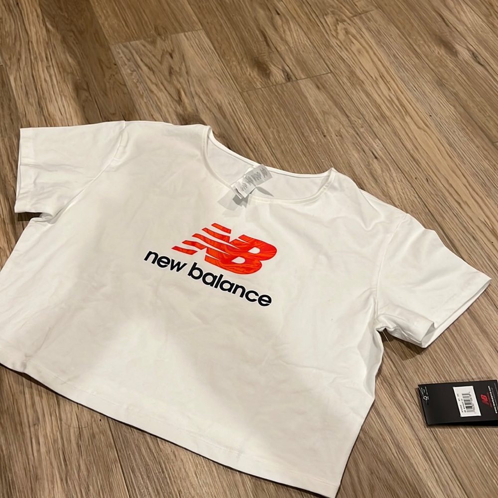 New Balance Crop Top